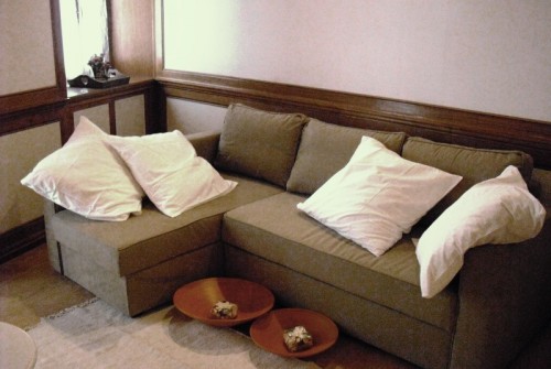 Spagna apt living room