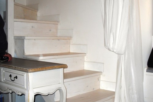 Monserrato apt loft with double bed stairs